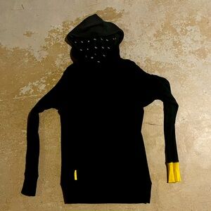 Nike - Livestrong hooded long sleeve shirt